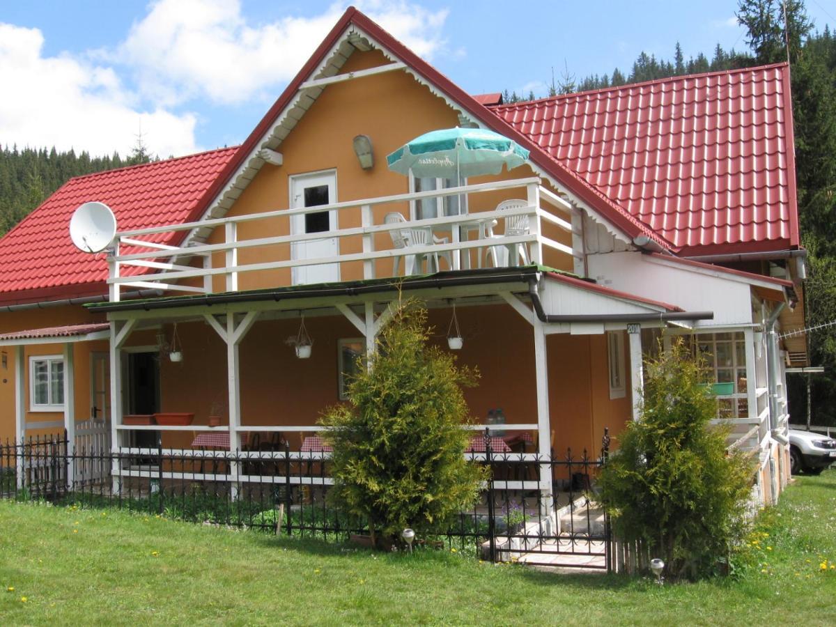 Podina Guest House Poiana Horea Exteriör bild